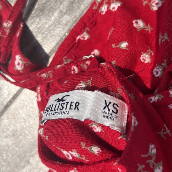 Women’s Hollister Romper - Picture 4 of 4